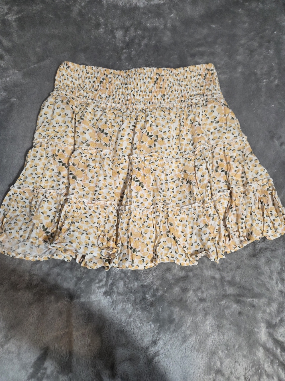 American Eagle Floral Smocked Waist Tiered Mini Skirt - Yellow Floral